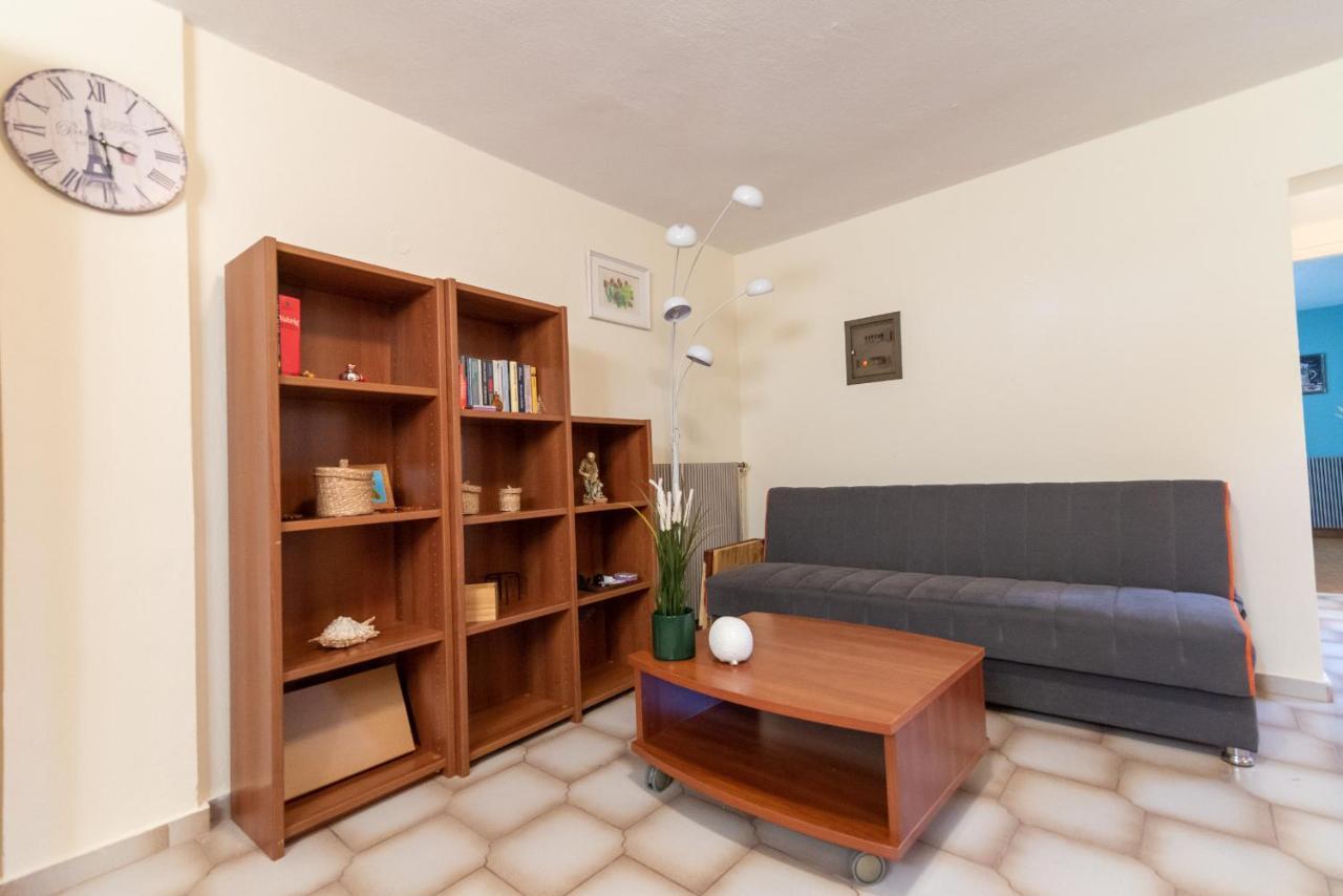 Pine Trees Apartment Preveza Exterior photo